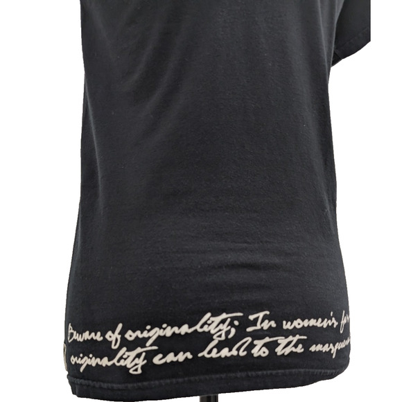 Hellz Bellz "A Crime For All Seasons" Graphic T-Shirt Medium Rare Y2K Streetwear - Picture 5 of 10